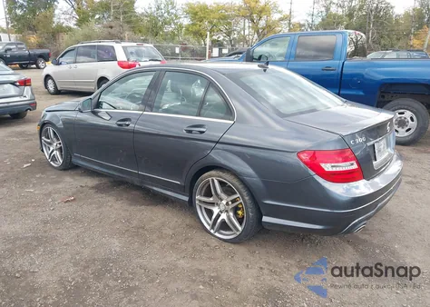2013 Mercedes-Benz C 300 Sport 4Matic из США, поврежденный, VIN WDDGF8ABXDR269514